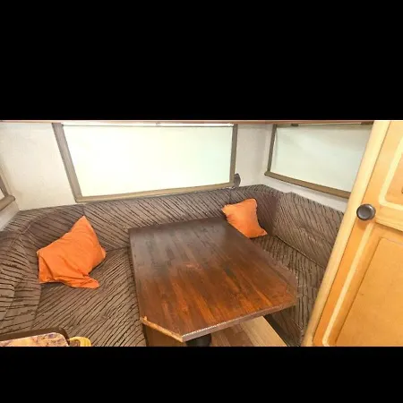 Autocaravana Vacacional אתר קמפינג